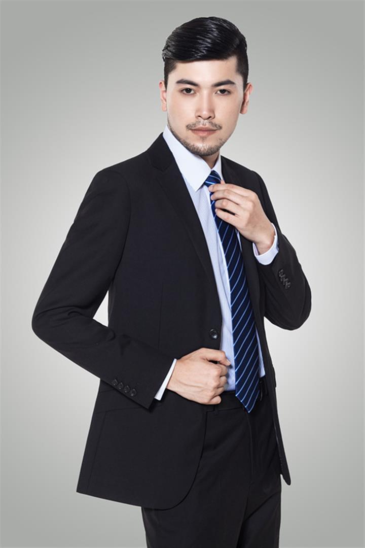 鲜余泽 灯光与音效负责人